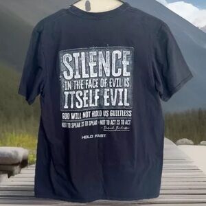 Hold fast black T-shirt silence is evil size M